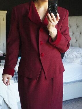 Harrison Kent 2 Piece Skirt Suit